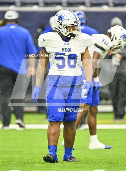 Thumbnail 1 in King vs. Fort Bend Hightower (UIL Football 6A D2 Region 3 Regional) photogallery.