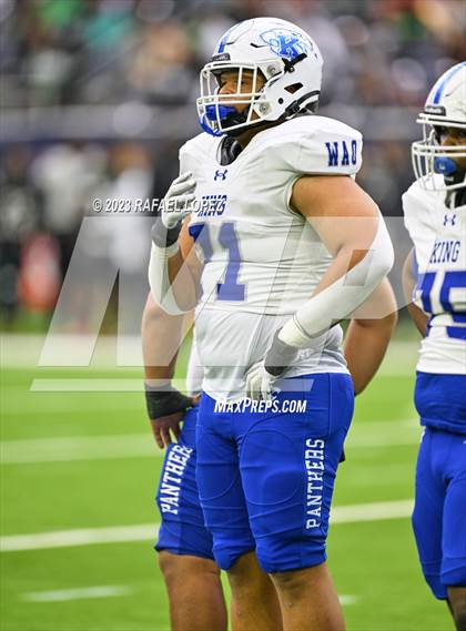 Thumbnail 3 in King vs. Fort Bend Hightower (UIL Football 6A D2 Region 3 Regional) photogallery.