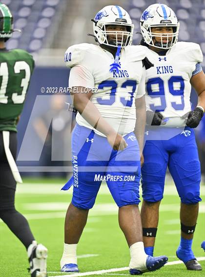Thumbnail 3 in King vs. Fort Bend Hightower (UIL Football 6A D2 Region 3 Regional) photogallery.