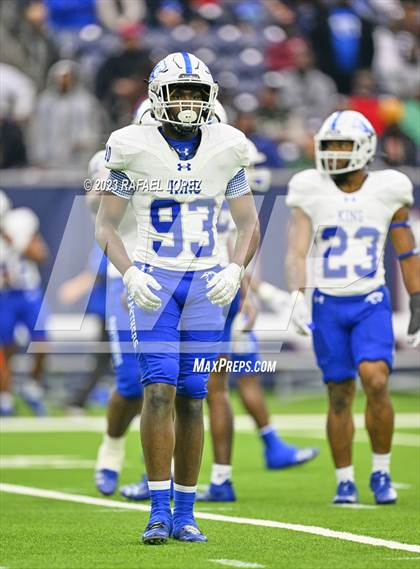 Thumbnail 3 in King vs. Fort Bend Hightower (UIL Football 6A D2 Region 3 Regional) photogallery.