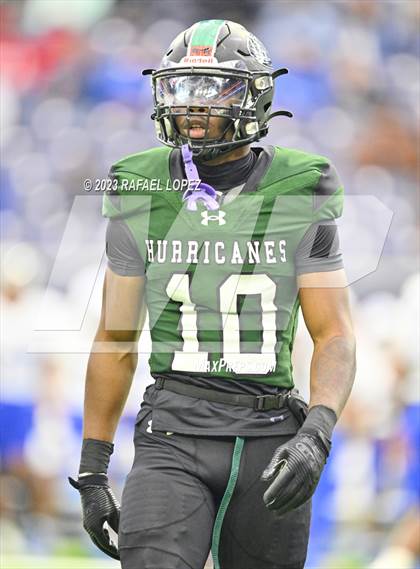 Thumbnail 2 in King vs. Fort Bend Hightower (UIL Football 6A D2 Region 3 Regional) photogallery.
