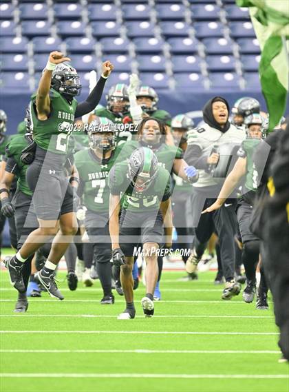 Thumbnail 1 in King vs. Fort Bend Hightower (UIL Football 6A D2 Region 3 Regional) photogallery.