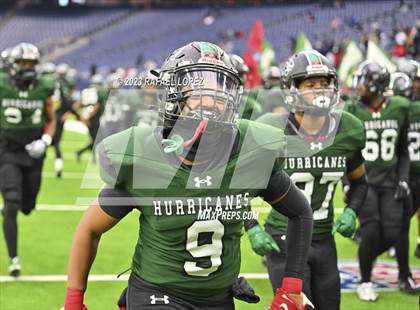 Thumbnail 1 in King vs. Fort Bend Hightower (UIL Football 6A D2 Region 3 Regional) photogallery.