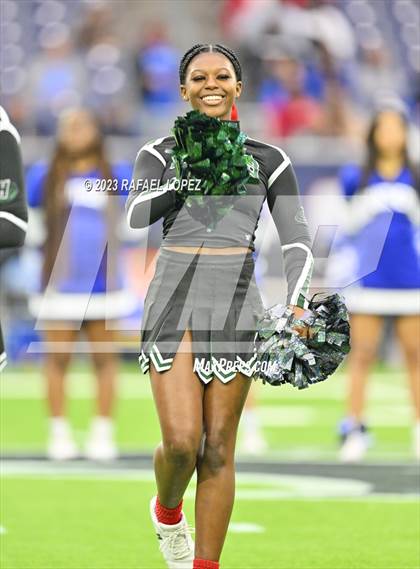 Thumbnail 2 in King vs. Fort Bend Hightower (UIL Football 6A D2 Region 3 Regional) photogallery.