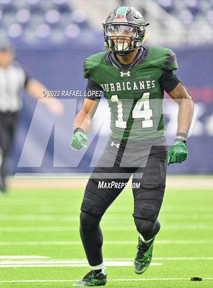Thumbnail 2 in King vs. Fort Bend Hightower (UIL Football 6A D2 Region 3 Regional) photogallery.