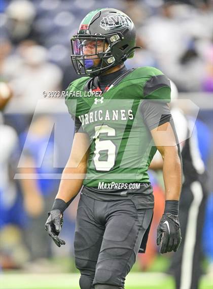 Thumbnail 2 in King vs. Fort Bend Hightower (UIL Football 6A D2 Region 3 Regional) photogallery.