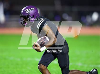 Thumbnail 1 in Lynwood vs. Compton Early College photogallery.