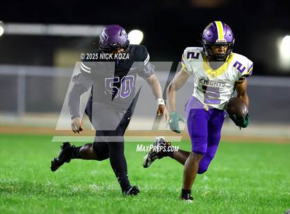 Thumbnail 2 in Lynwood vs. Compton Early College photogallery.