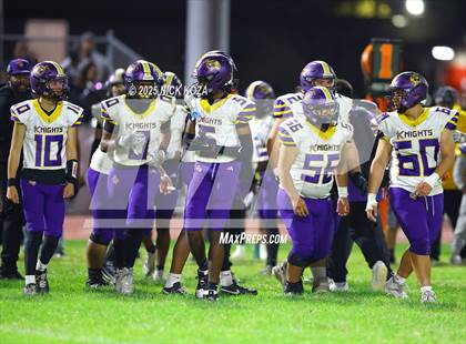 Thumbnail 3 in Lynwood vs. Compton Early College photogallery.