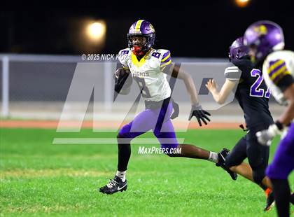 Thumbnail 1 in Lynwood vs. Compton Early College photogallery.