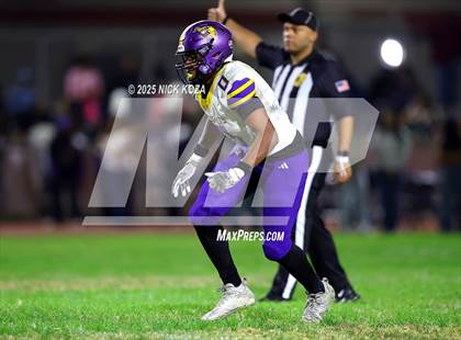 Thumbnail 2 in Lynwood vs. Compton Early College photogallery.