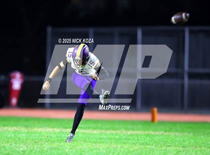 Thumbnail 1 in Lynwood vs. Compton Early College photogallery.