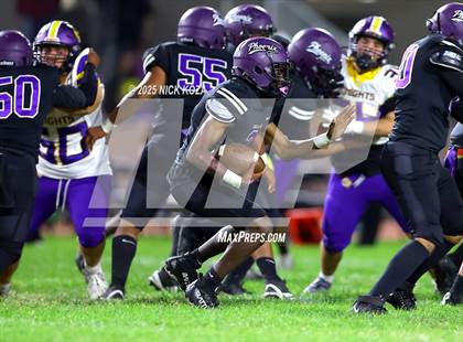 Thumbnail 3 in Lynwood vs. Compton Early College photogallery.