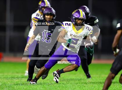 Thumbnail 1 in Lynwood vs. Compton Early College photogallery.