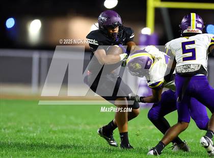 Thumbnail 1 in Lynwood vs. Compton Early College photogallery.