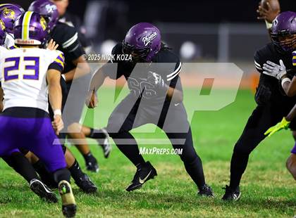 Thumbnail 3 in Lynwood vs. Compton Early College photogallery.