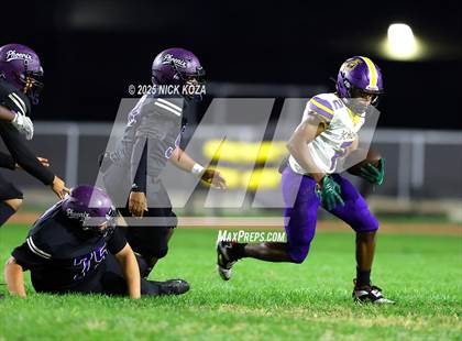 Thumbnail 1 in Lynwood vs. Compton Early College photogallery.