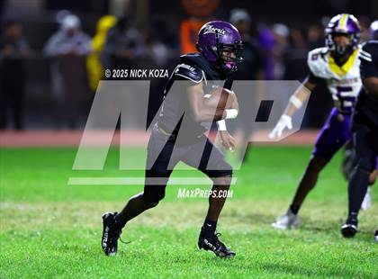 Thumbnail 3 in Lynwood vs. Compton Early College photogallery.