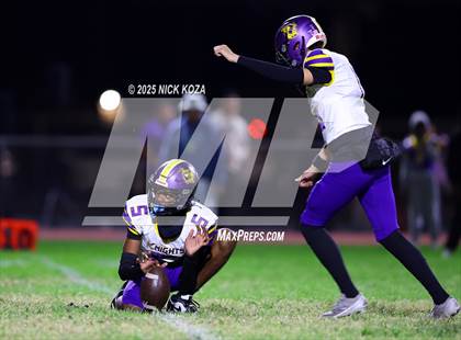 Thumbnail 1 in Lynwood vs. Compton Early College photogallery.