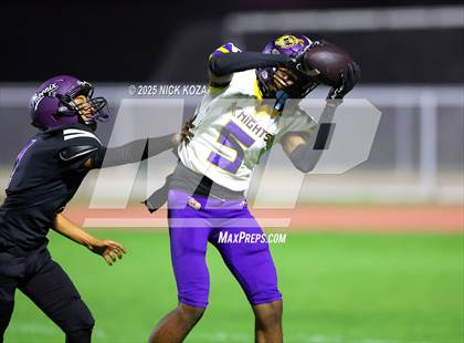 Thumbnail 1 in Lynwood vs. Compton Early College photogallery.