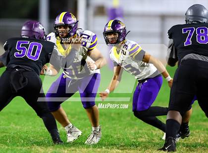 Thumbnail 1 in Lynwood vs. Compton Early College photogallery.