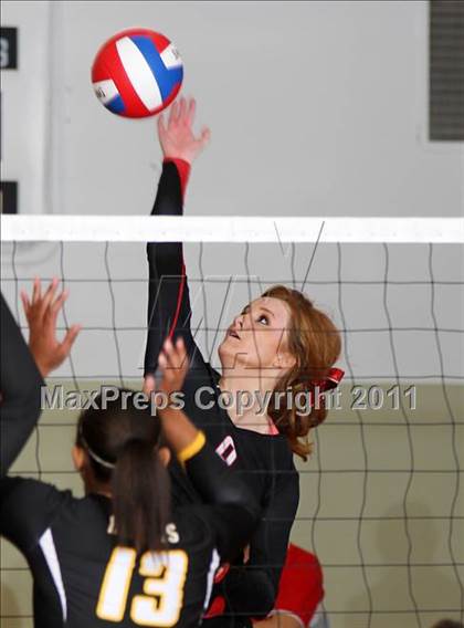 Thumbnail 2 in Enterprise vs. Foothill (CIF NS D3 Final) photogallery.