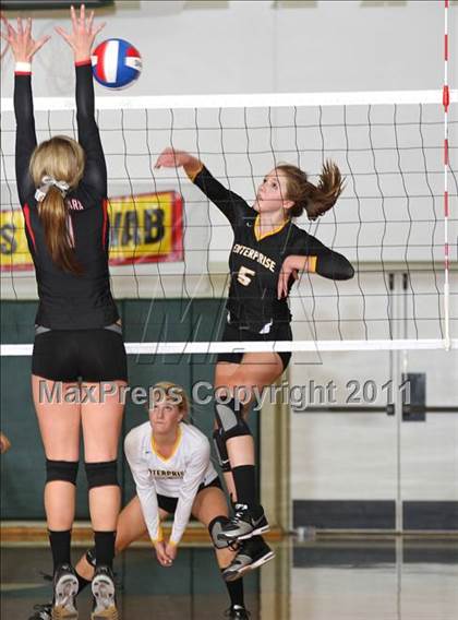 Thumbnail 2 in Enterprise vs. Foothill (CIF NS D3 Final) photogallery.