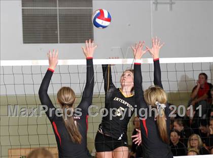 Thumbnail 2 in Enterprise vs. Foothill (CIF NS D3 Final) photogallery.