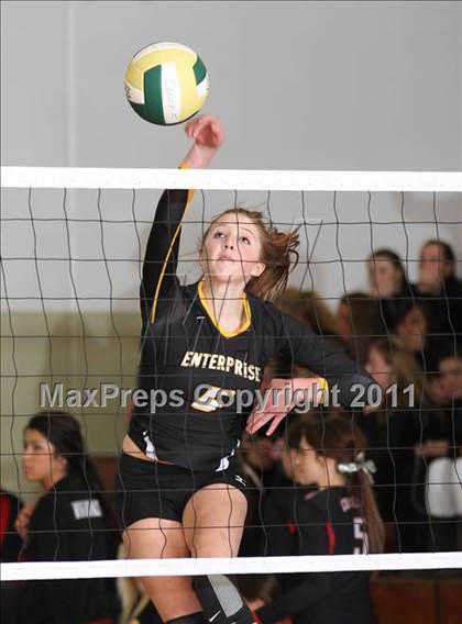 Thumbnail 2 in Enterprise vs. Foothill (CIF NS D3 Final) photogallery.