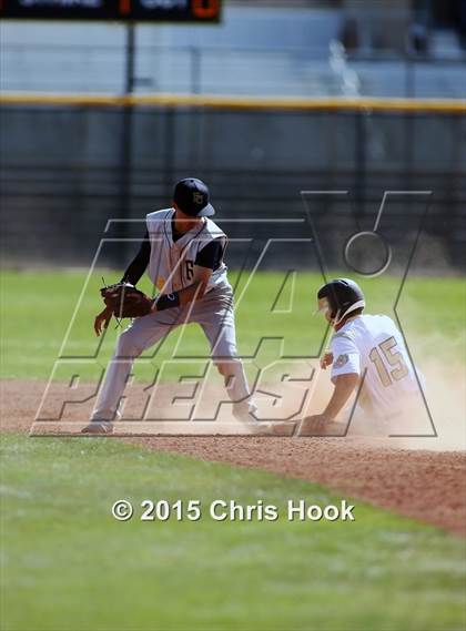 Thumbnail 2 in Douglas vs. Flowing Wells (Panther Invitational) photogallery.