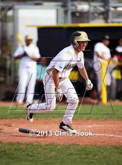 Thumbnail 3 in Douglas vs. Flowing Wells (Panther Invitational) photogallery.