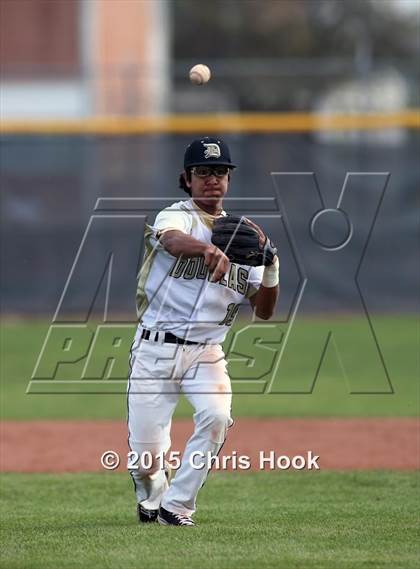 Thumbnail 2 in Douglas vs. Flowing Wells (Panther Invitational) photogallery.