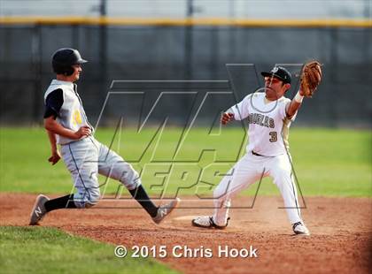 Thumbnail 3 in Douglas vs. Flowing Wells (Panther Invitational) photogallery.