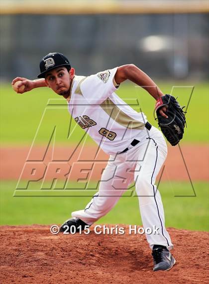 Thumbnail 2 in Douglas vs. Flowing Wells (Panther Invitational) photogallery.