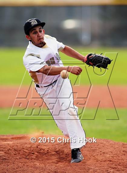 Thumbnail 3 in Douglas vs. Flowing Wells (Panther Invitational) photogallery.