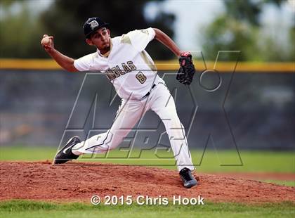 Thumbnail 2 in Douglas vs. Flowing Wells (Panther Invitational) photogallery.