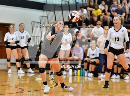 Thumbnail 3 in Rouse @ Vandegrift photogallery.