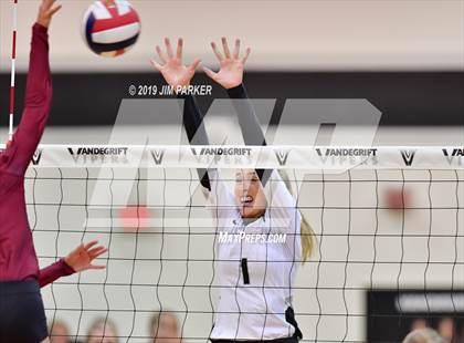 Thumbnail 3 in Rouse @ Vandegrift photogallery.
