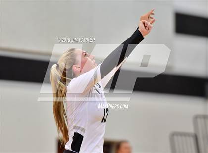 Thumbnail 1 in Rouse @ Vandegrift photogallery.