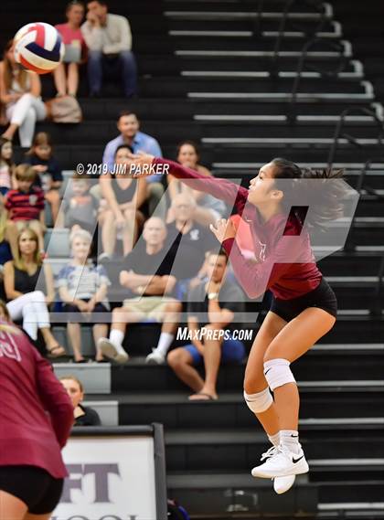 Thumbnail 1 in Rouse @ Vandegrift photogallery.
