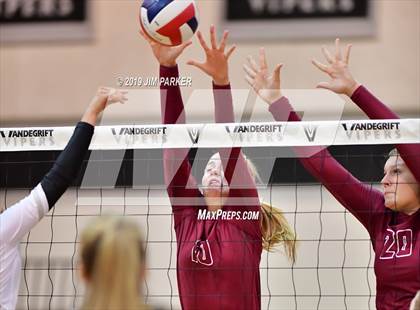 Thumbnail 1 in Rouse @ Vandegrift photogallery.