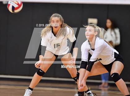 Thumbnail 3 in Rouse @ Vandegrift photogallery.