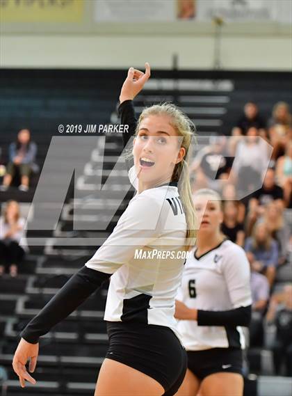 Thumbnail 2 in Rouse @ Vandegrift photogallery.