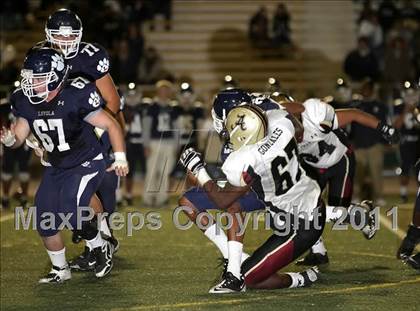 Thumbnail 3 in Loyola vs. Alemany photogallery.