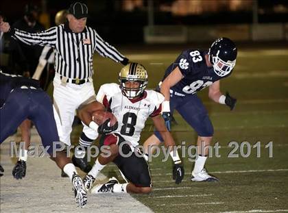 Thumbnail 2 in Loyola vs. Alemany photogallery.