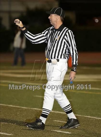 Thumbnail 1 in Loyola vs. Alemany photogallery.