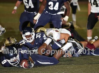 Thumbnail 3 in Loyola vs. Alemany photogallery.