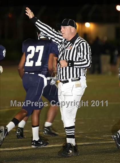 Thumbnail 1 in Loyola vs. Alemany photogallery.