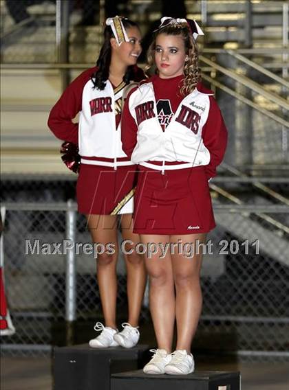 Thumbnail 2 in Loyola vs. Alemany photogallery.