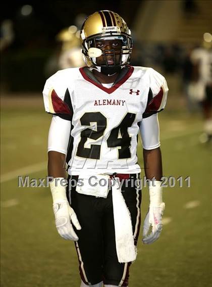 Thumbnail 1 in Loyola vs. Alemany photogallery.